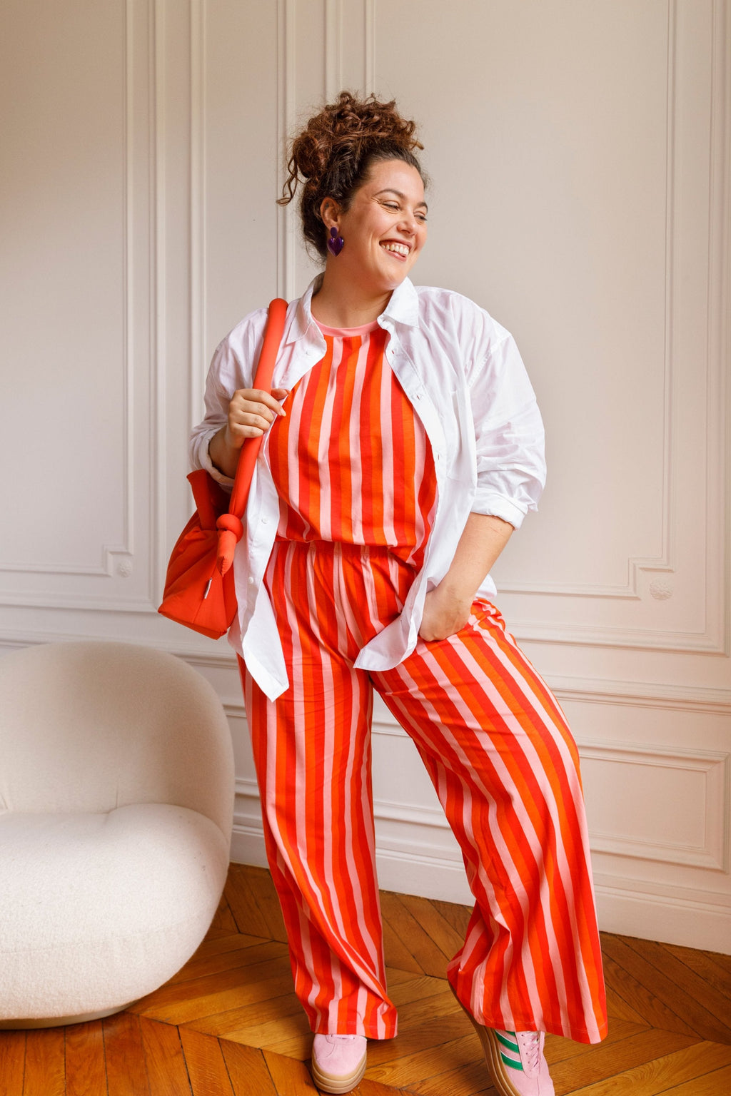 Amandine fait 1m70 et du 44 et porte une taille XL*