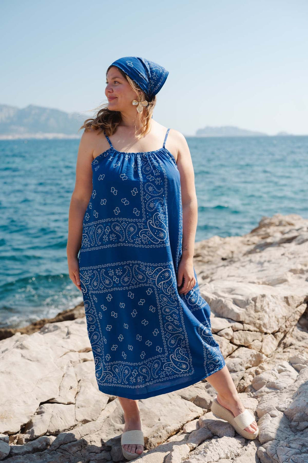Isaure porte une taille L*