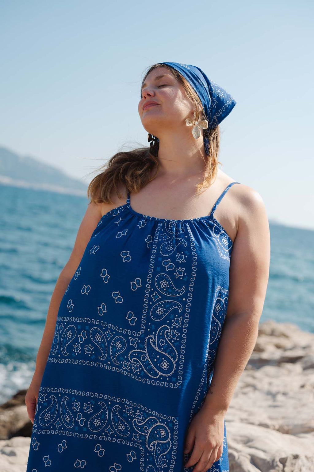Isaure porte une taille L*