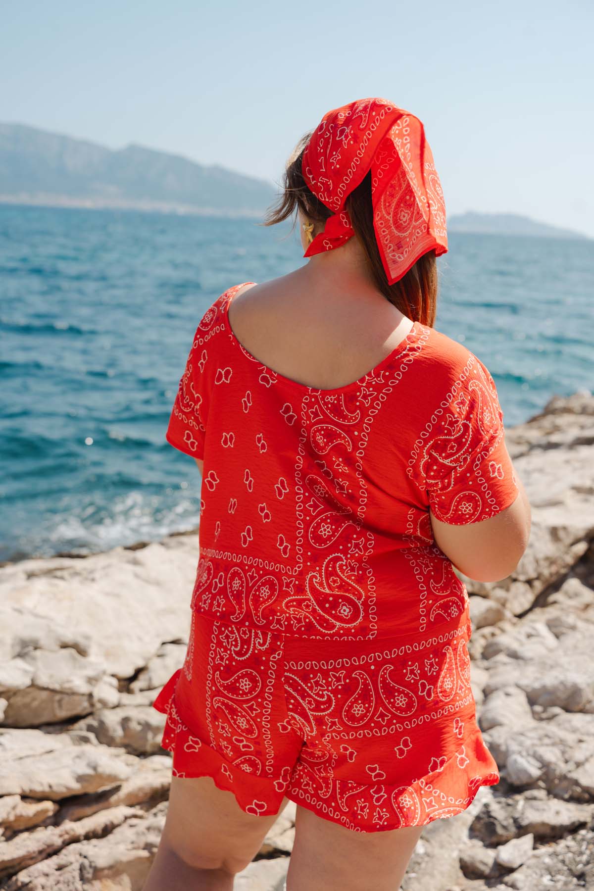 Isaure porte une taille 3XL*