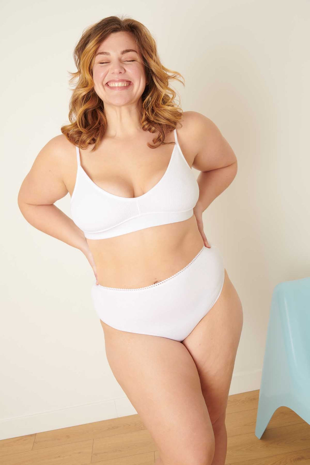 Isaure porte une taille L*