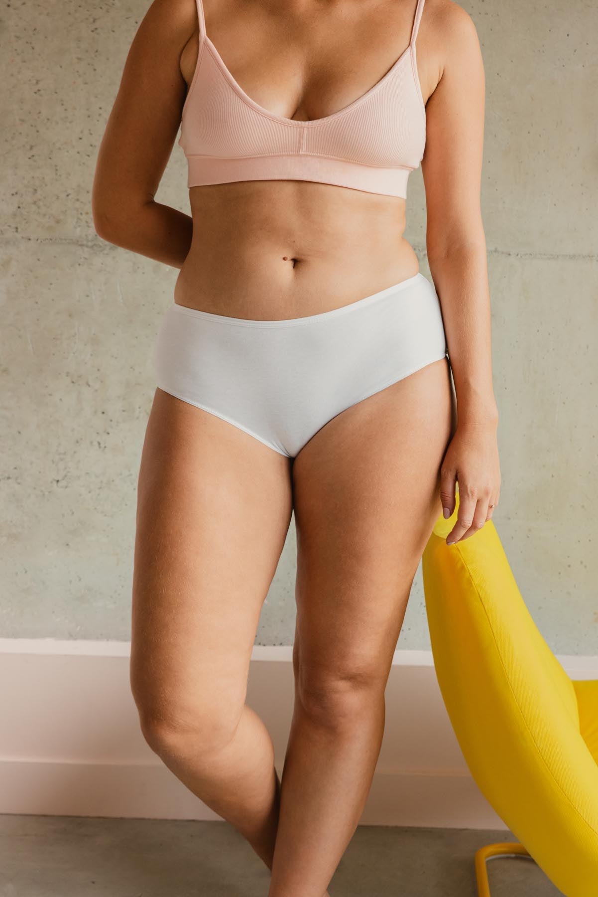 Lorea fait du 38 et porte une taille M*