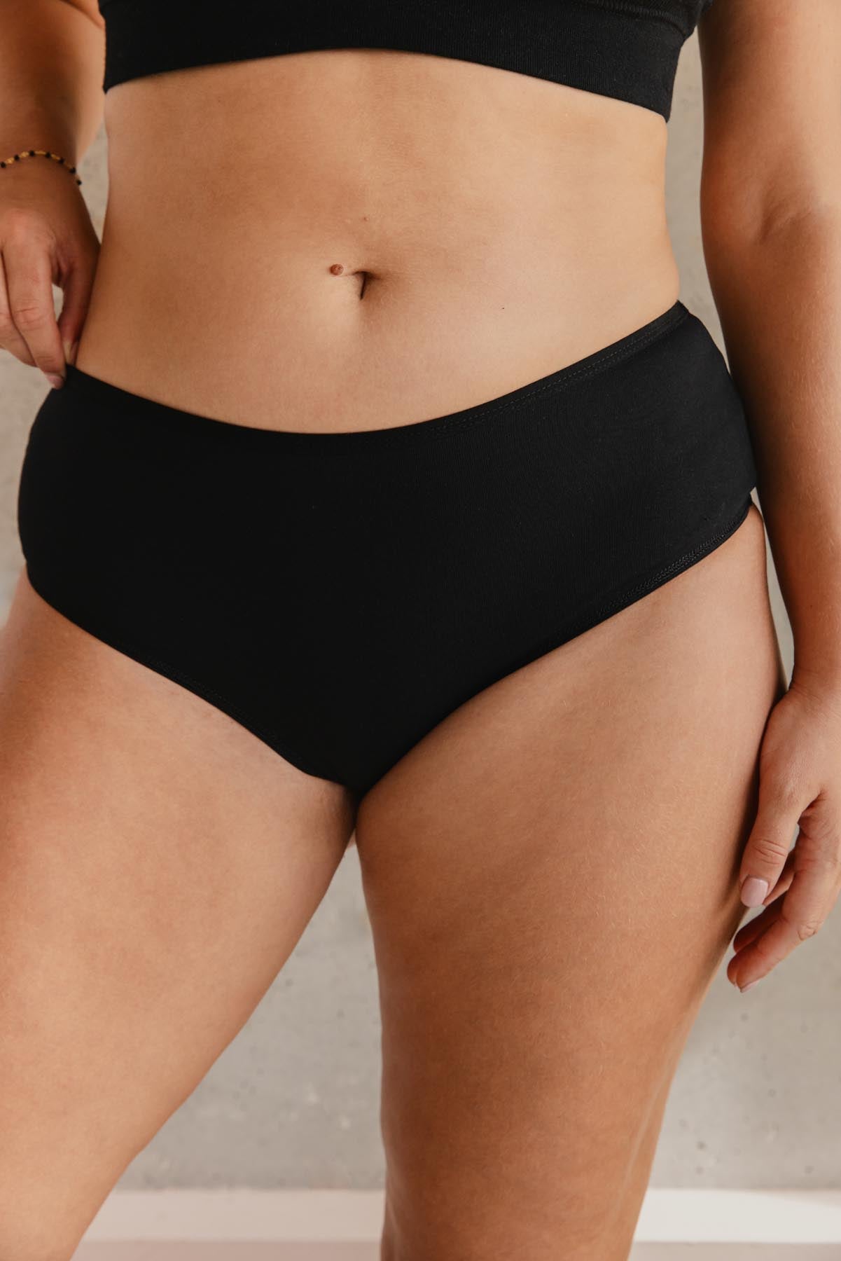 Lorea fait du 38 et porte une taille M*