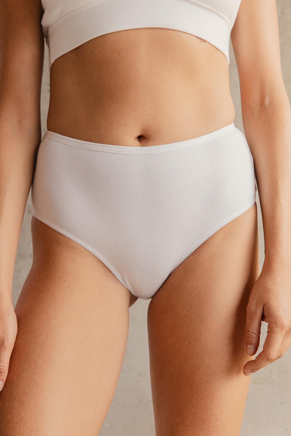 Violette fait du 34 et porte une taille XS*
