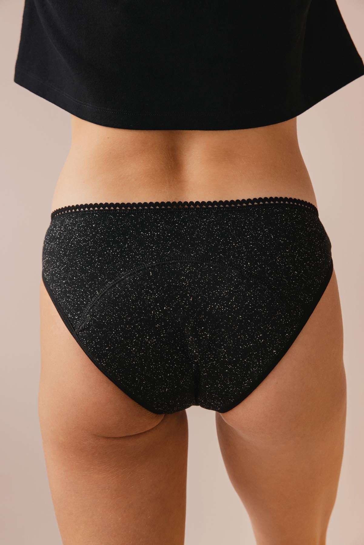 Violette fait du 34 et porte une taille XS*