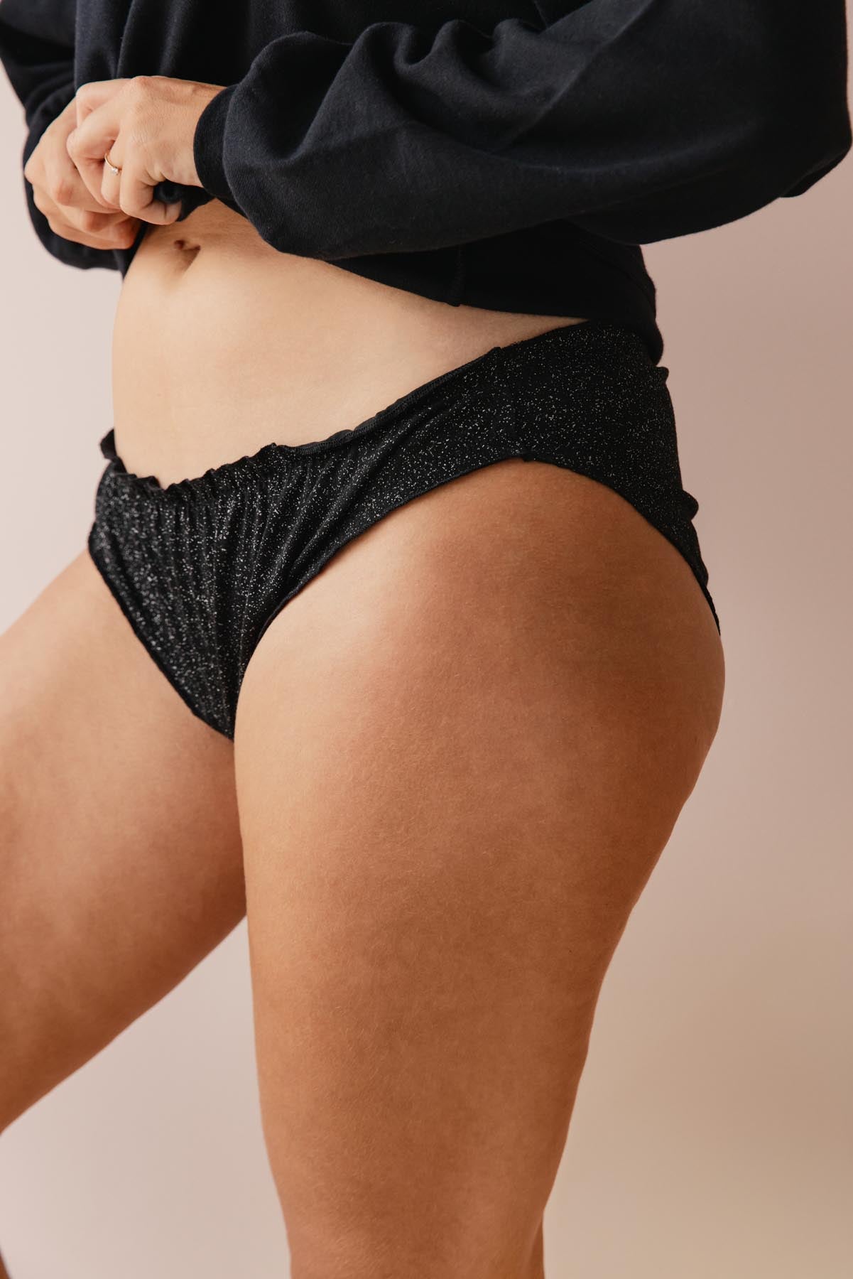 Lorea fait du 38 et porte une taille M*