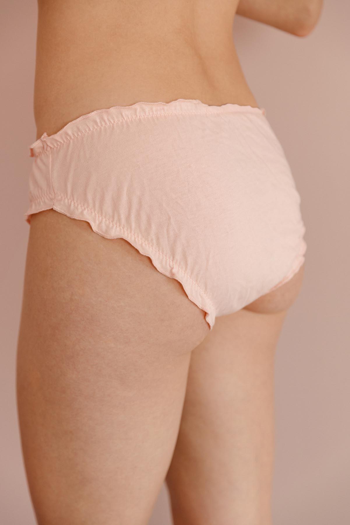 Fannie fait du 34 et porte une taille XS*