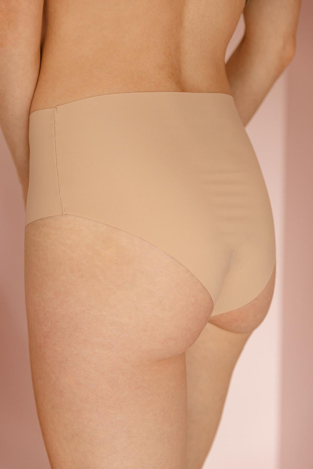 Fannie fait du 34 et porte une taille XS*