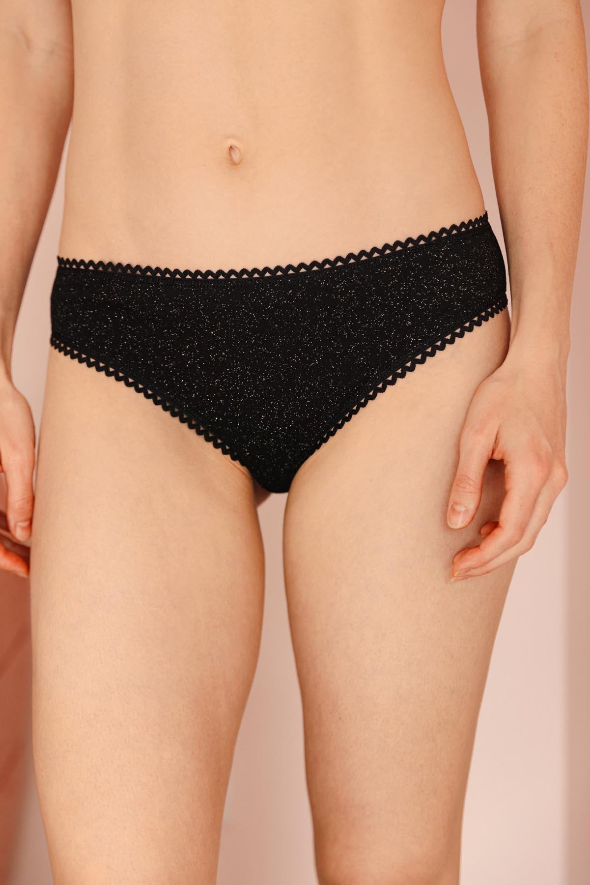 Fannie fait du 34 et porte une taille XS*