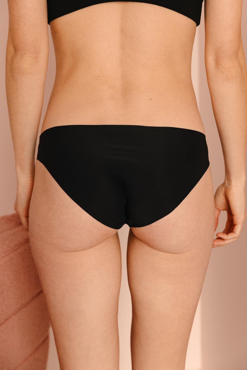 Fannie fait du 34 et porte une taille XS*