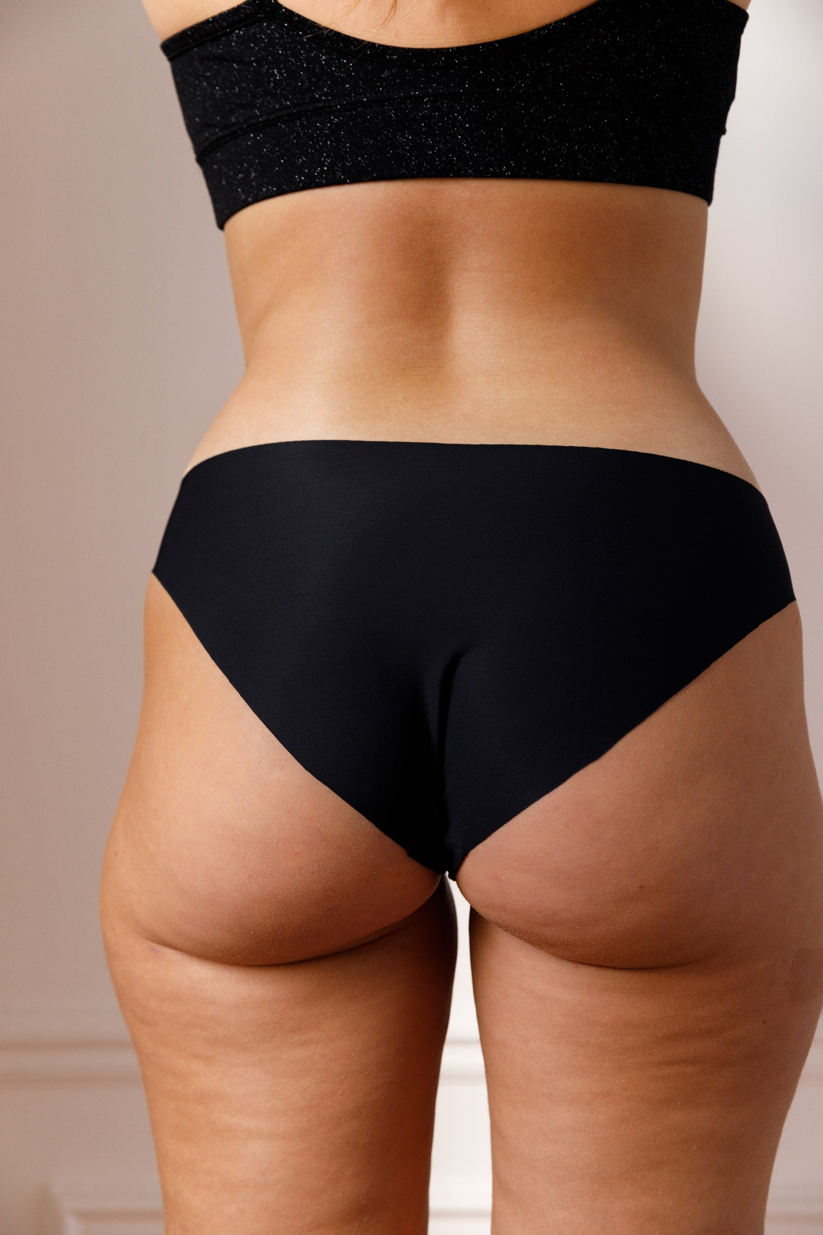 Lorea fait du 38 et porte une taille M*