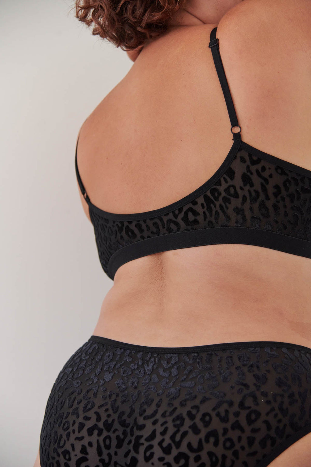 1 BRASSIERE + 1 TAILLE HAUTE TULLE - Léopard Noir