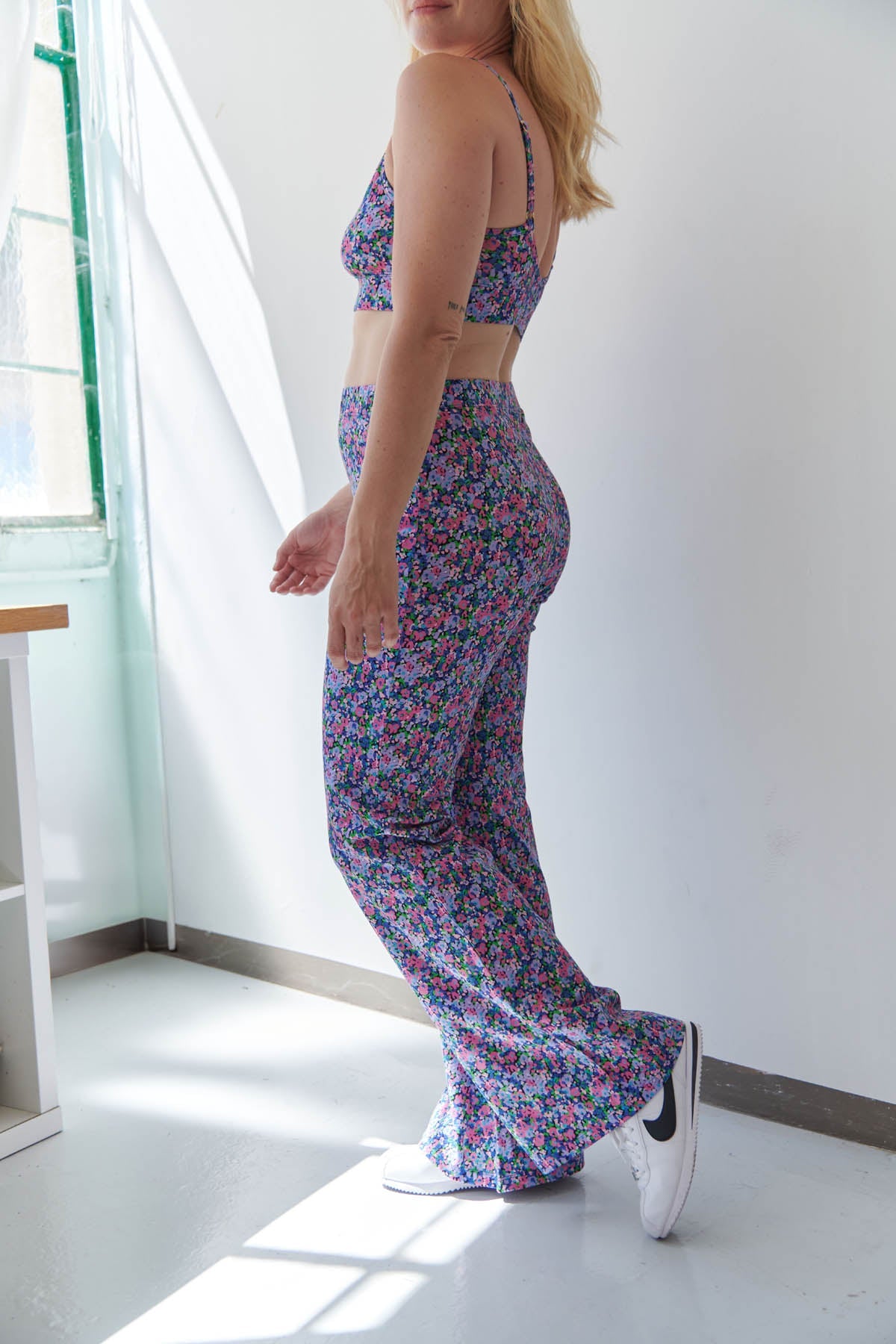 Julie fait du 40 et porte une taille M*