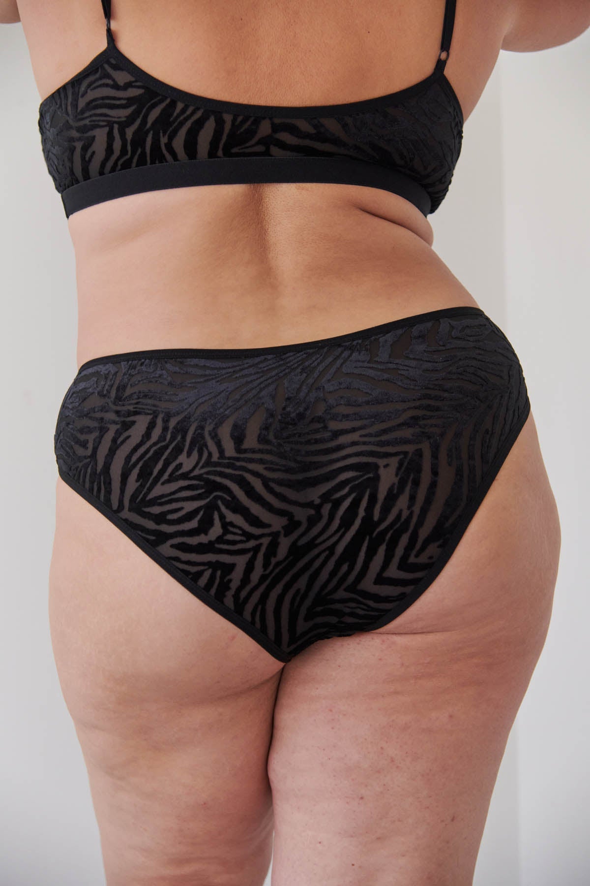 Amandine fait du 44 et porte une taille 2XL*