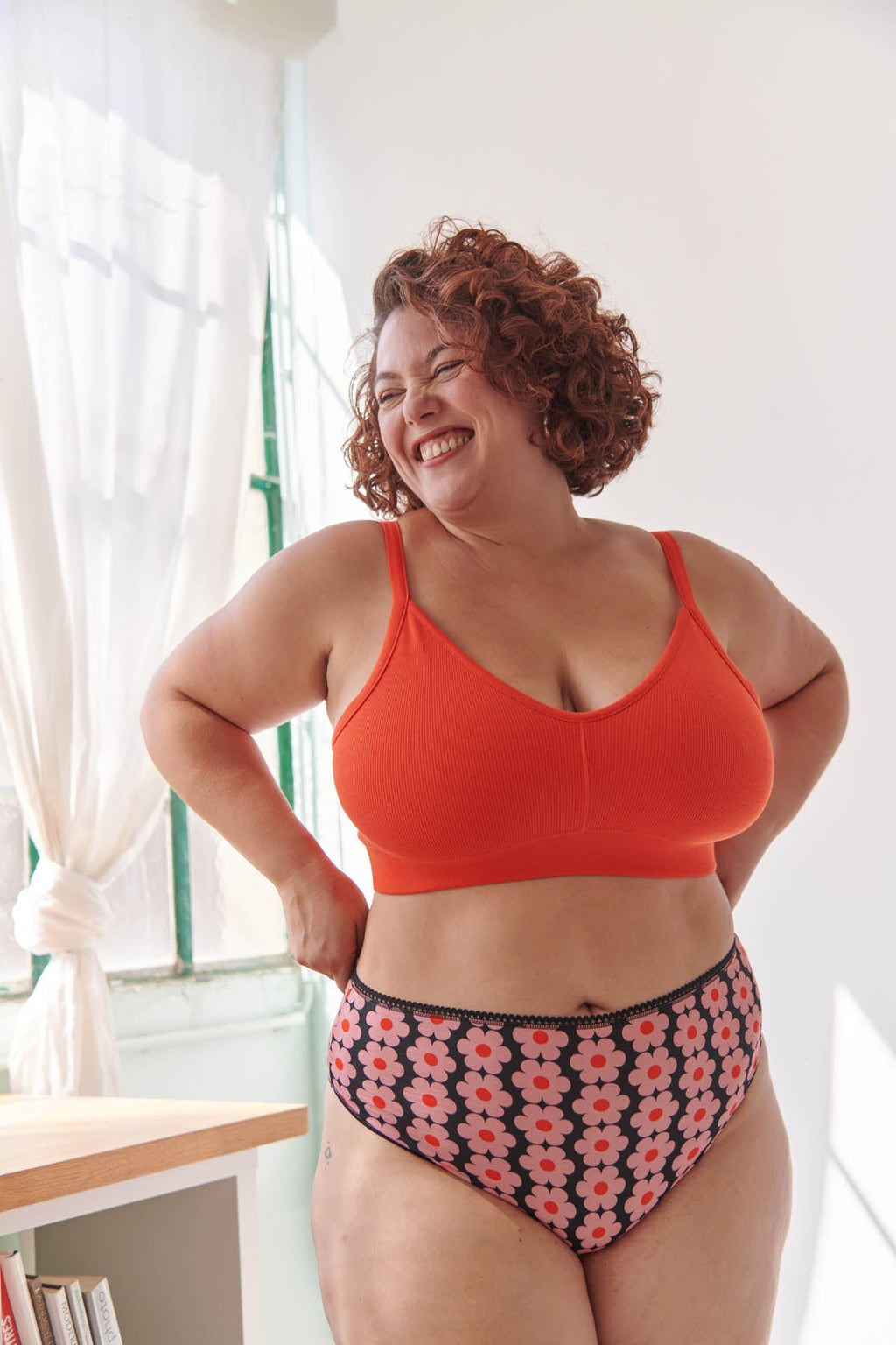 Amandine fait du 100F et porte une taille 3XL*