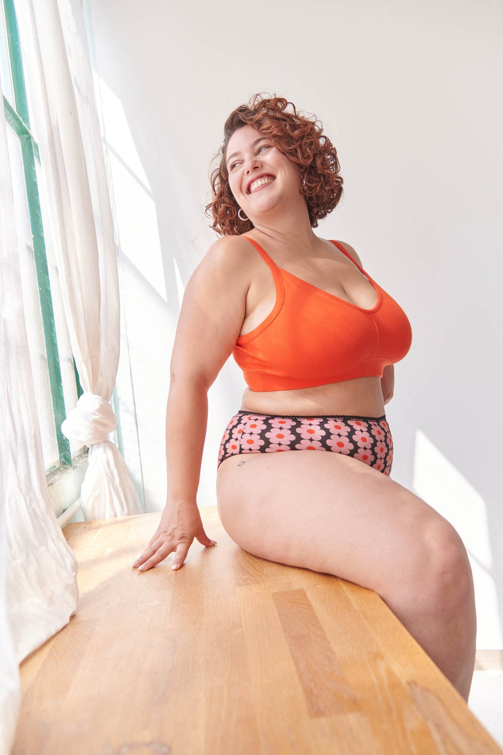 Amandine fait du 100F et porte une taille 3XL*