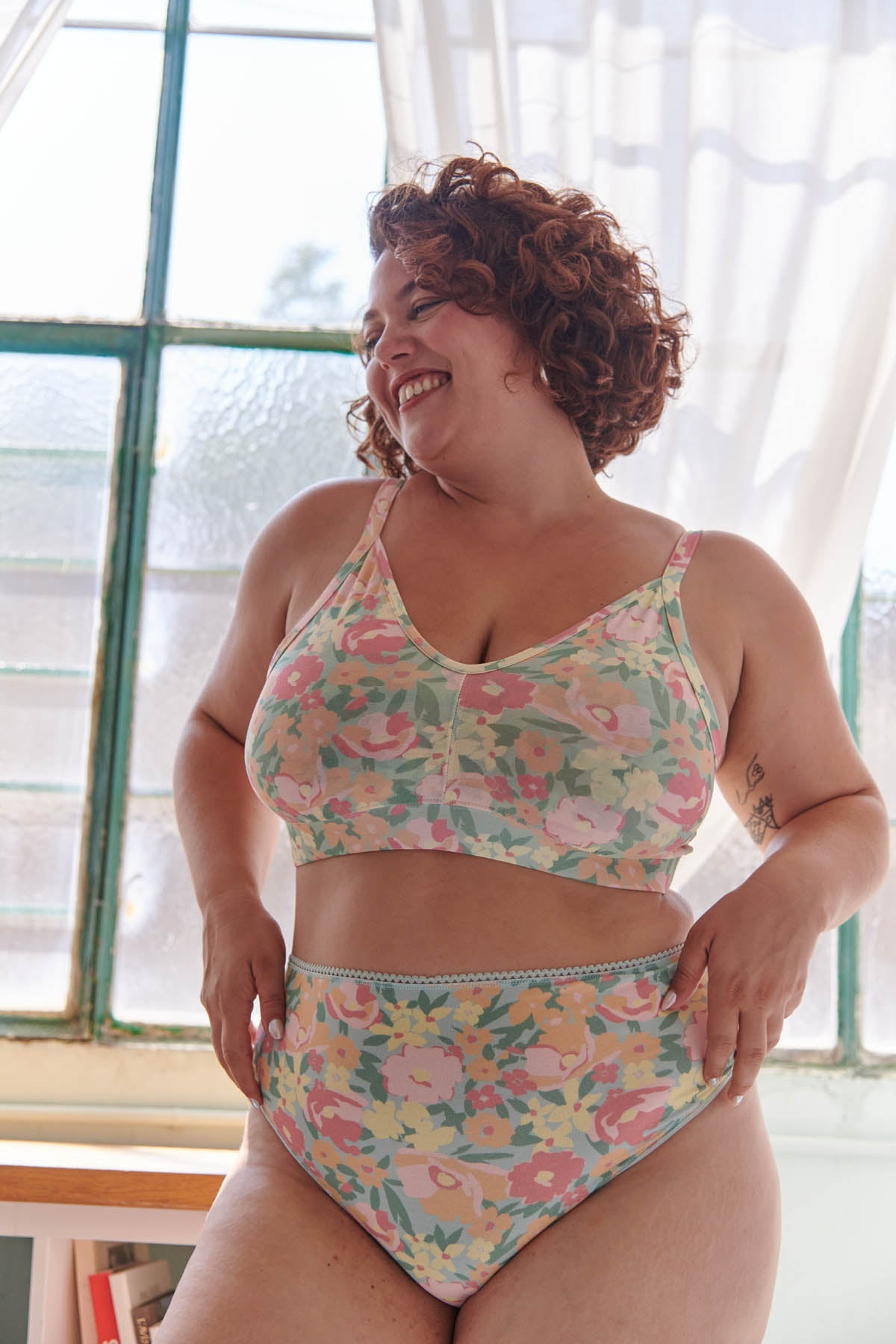 Amandine fait du 100F et porte une taille 3XL*