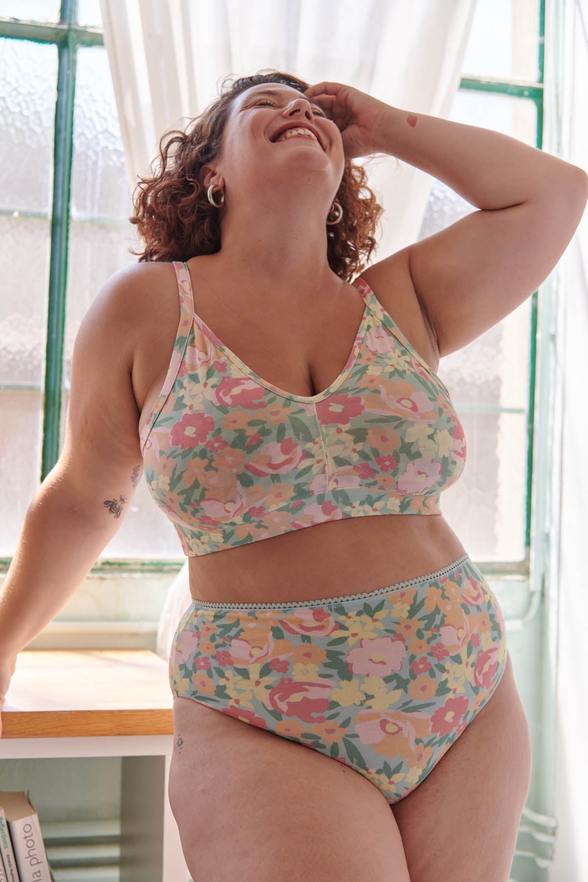 Amandine fait du 100F et porte une taille 3XL*