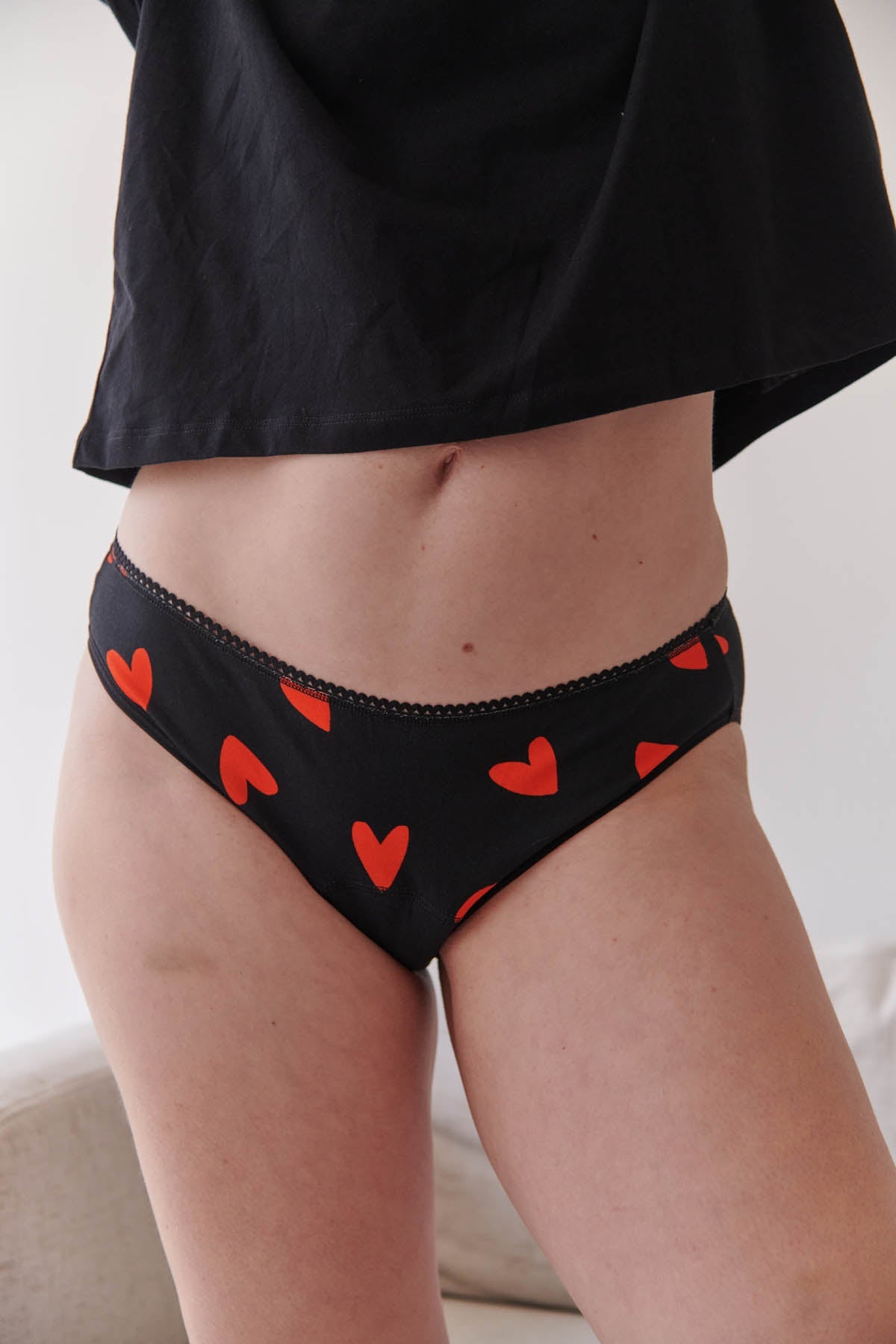Julie fait du 40 et porte une taille M*
