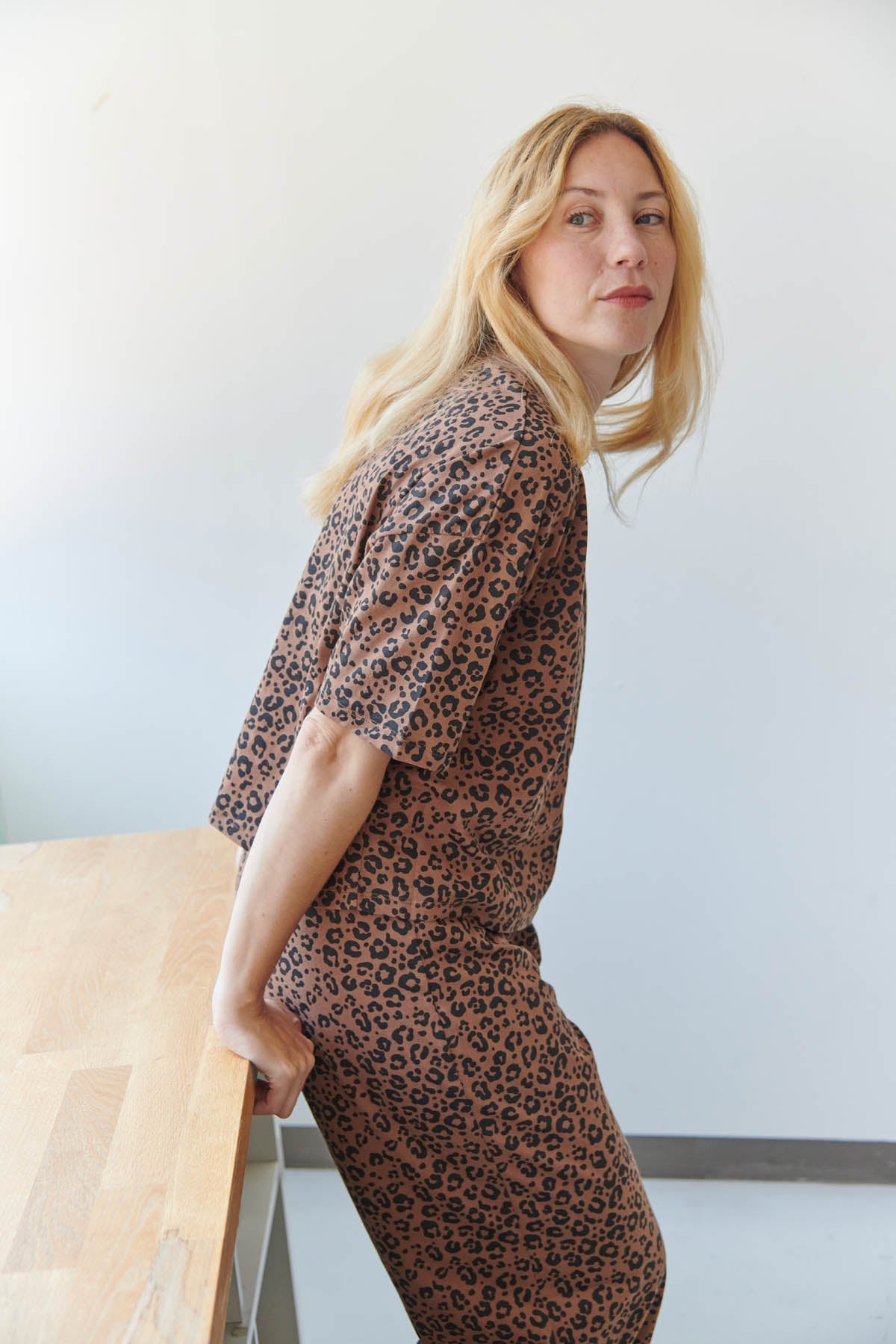 Julie fait du 40 et porte une taille M*