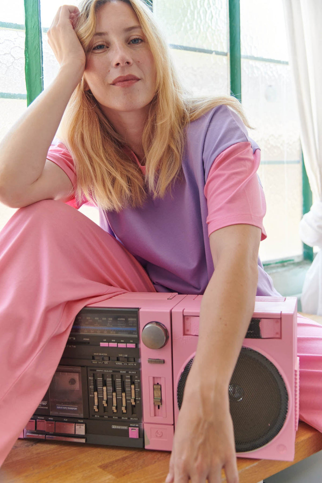 Julie fait du 40 et porte une taille M*