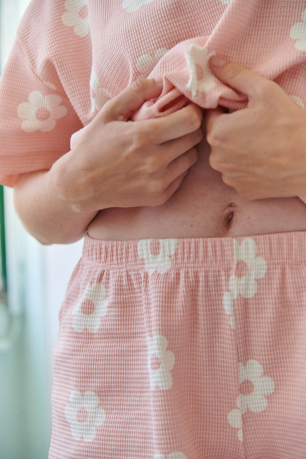 Julie fait du 40 et porte une taille M*