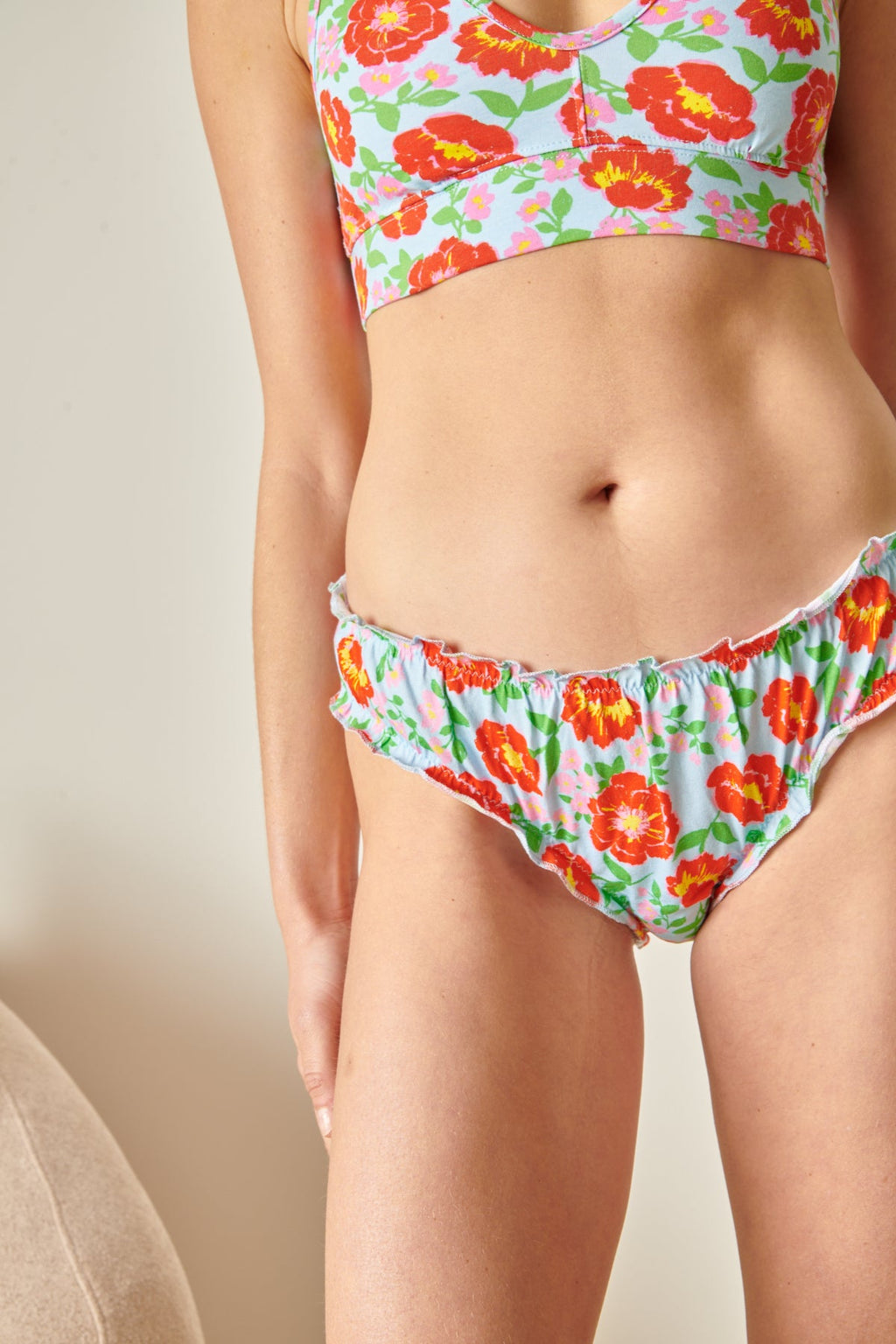Violette fait du 36 et porte une taille S*