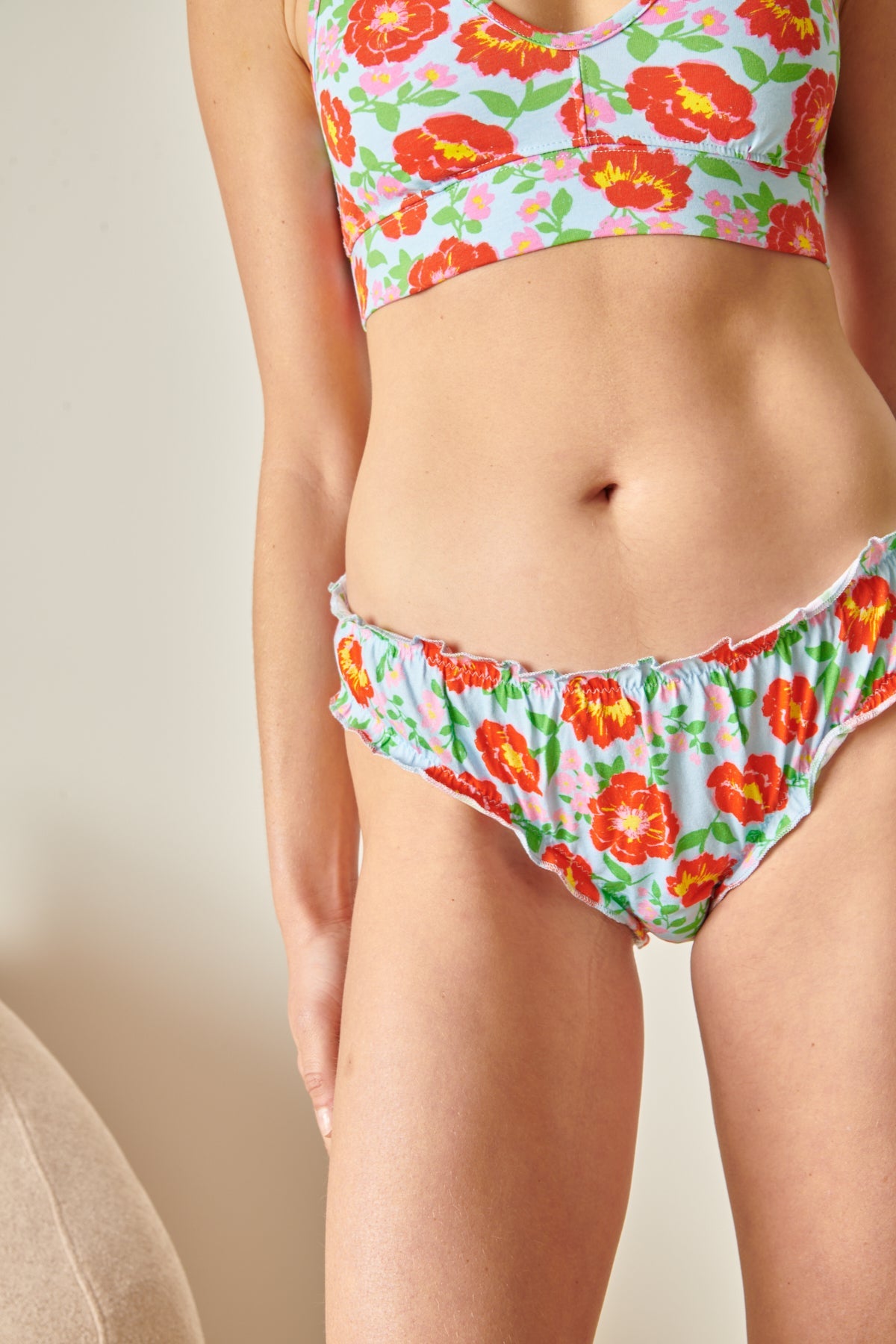Violette fait du 36 et porte une taille S*
