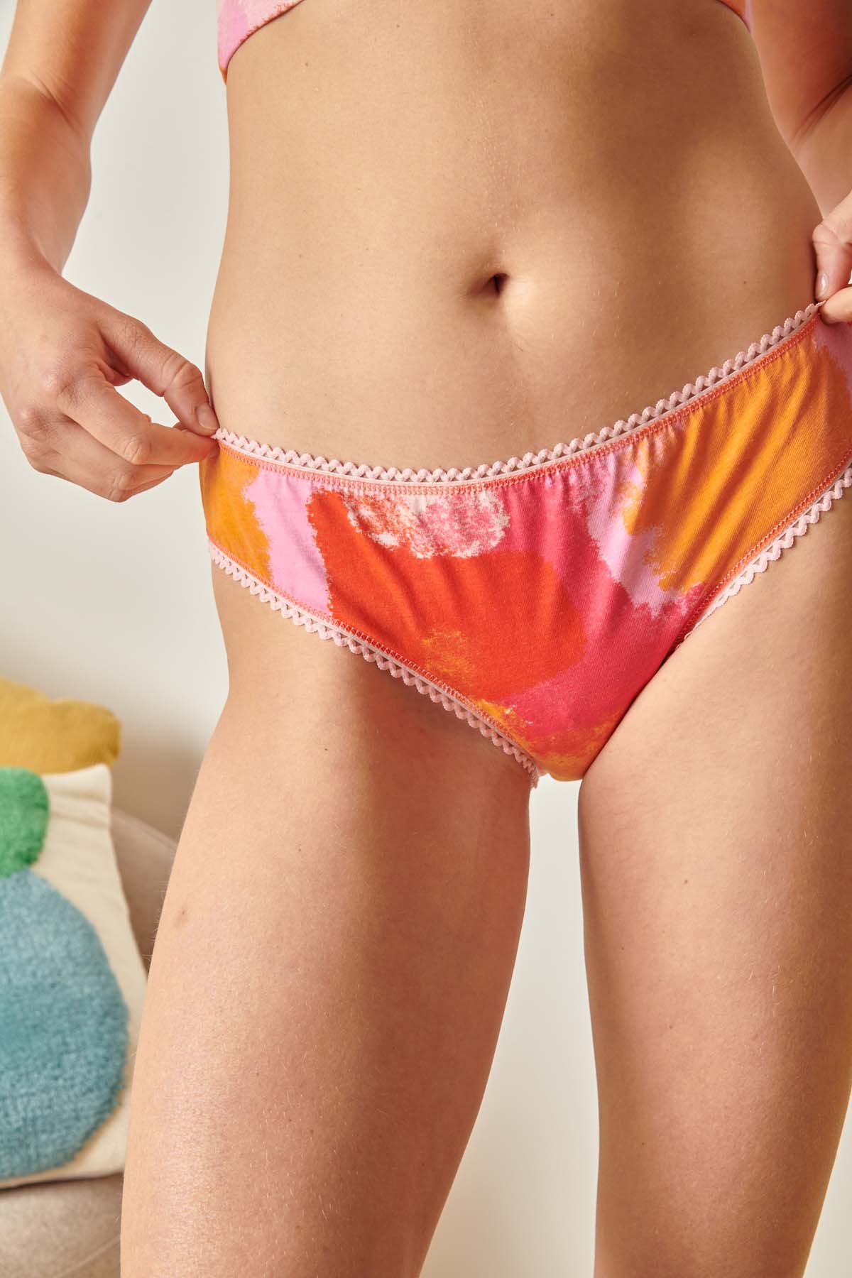 Violette fait du 36 et porte une taille S*