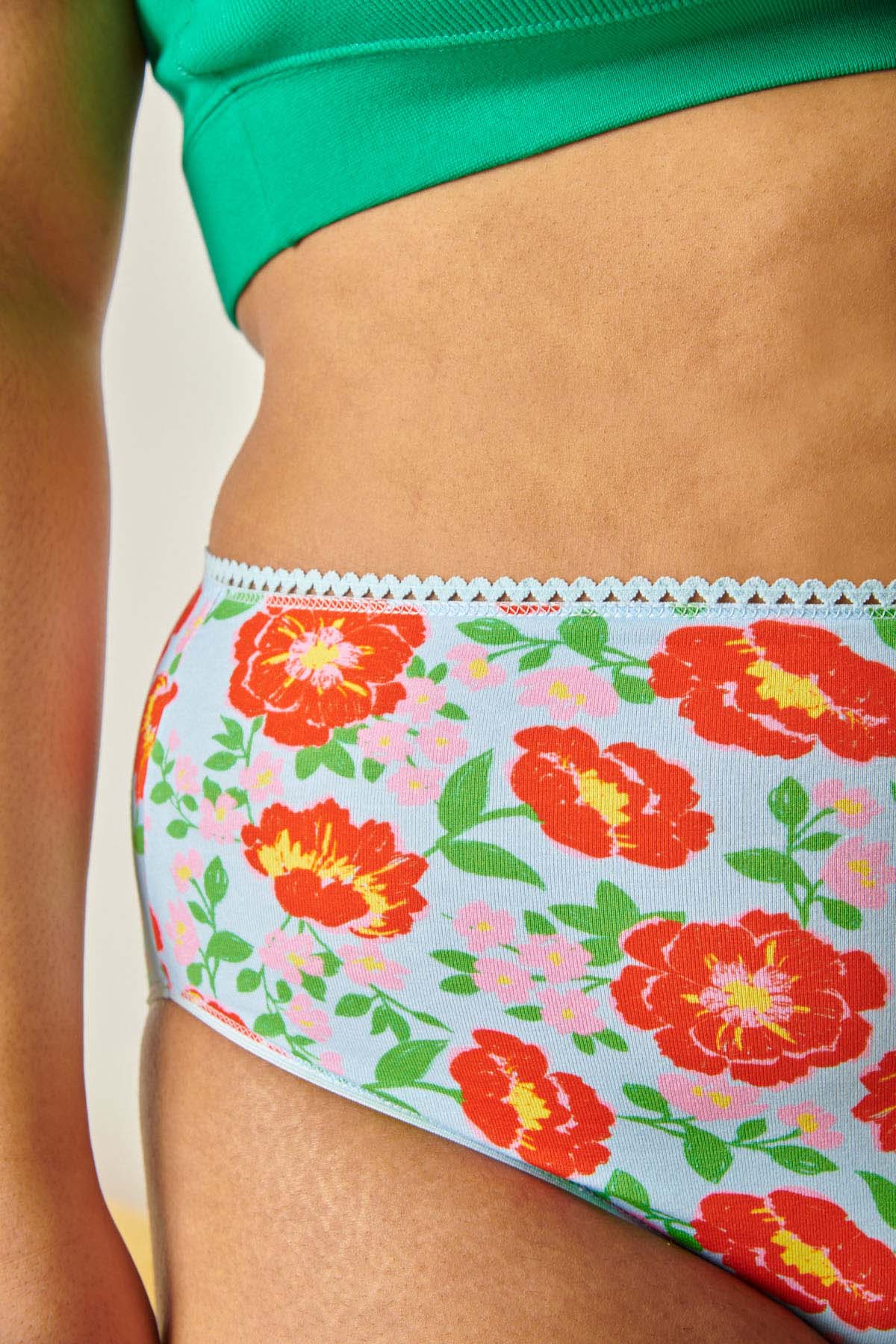 Hoby fait du 46 et porte une taille 2XL*