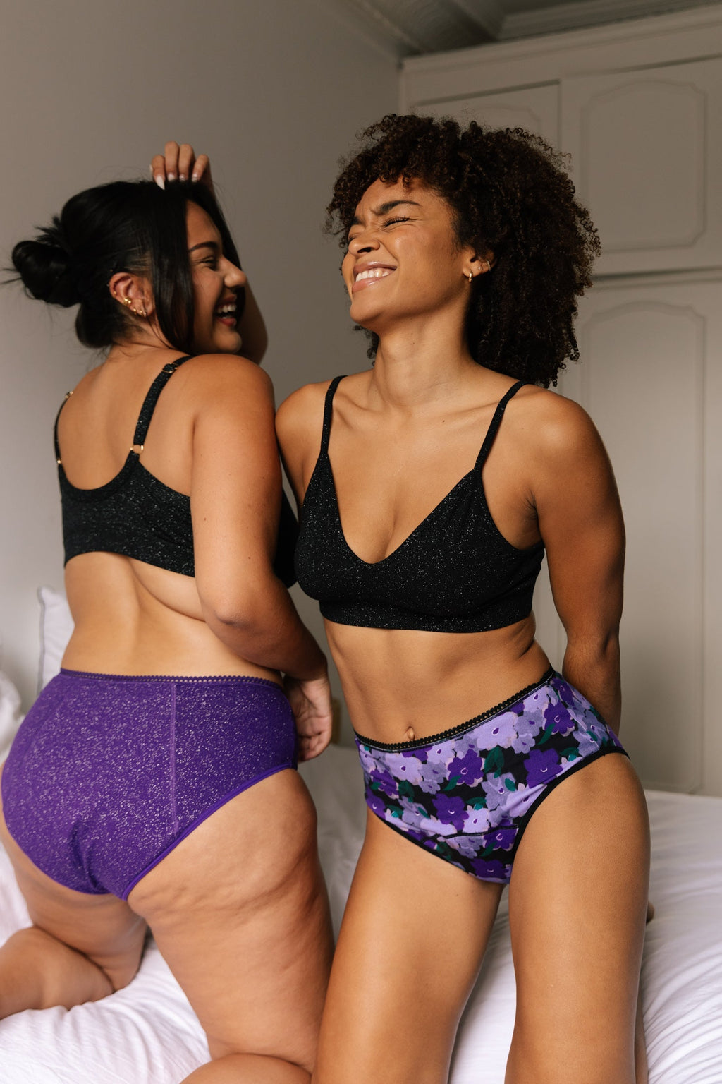 Culotte menstruelle Taille Haute GOTS - Flux abondant | Fleurs Violettes
