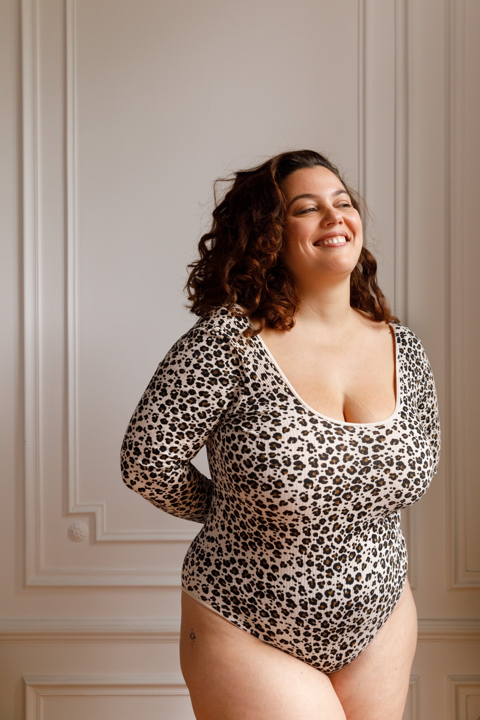 Amandine fait 1m70 et du 44 et porte une taille 3XL*