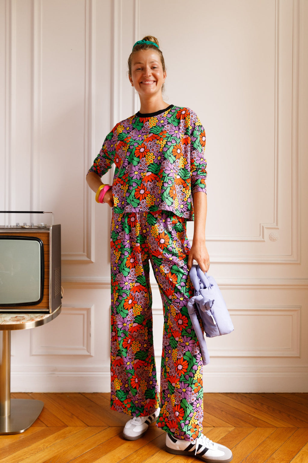Violette fait 1m75 et du 36, elle porte une taille S*