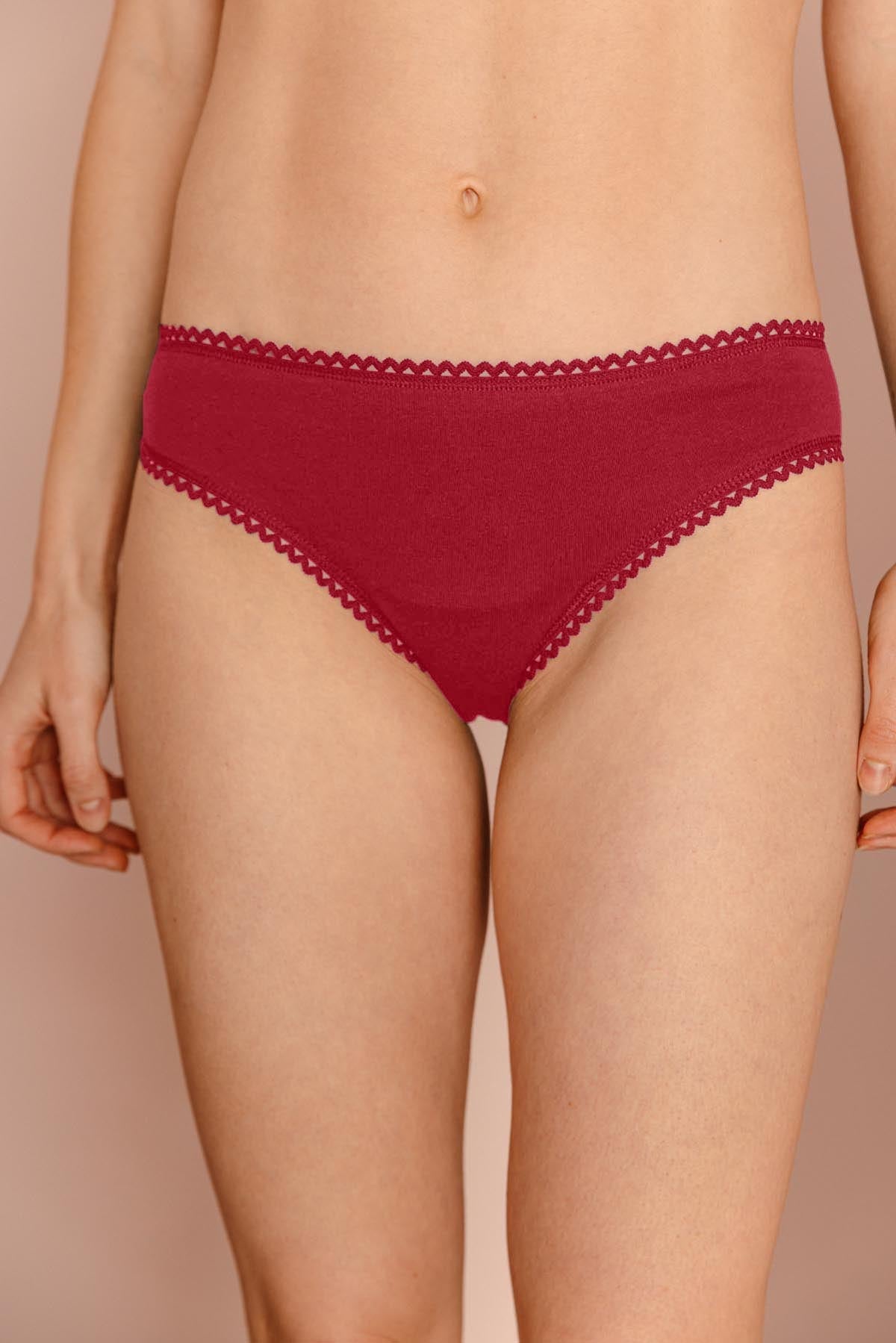 Fannie fait du 34 et porte une taille XS*