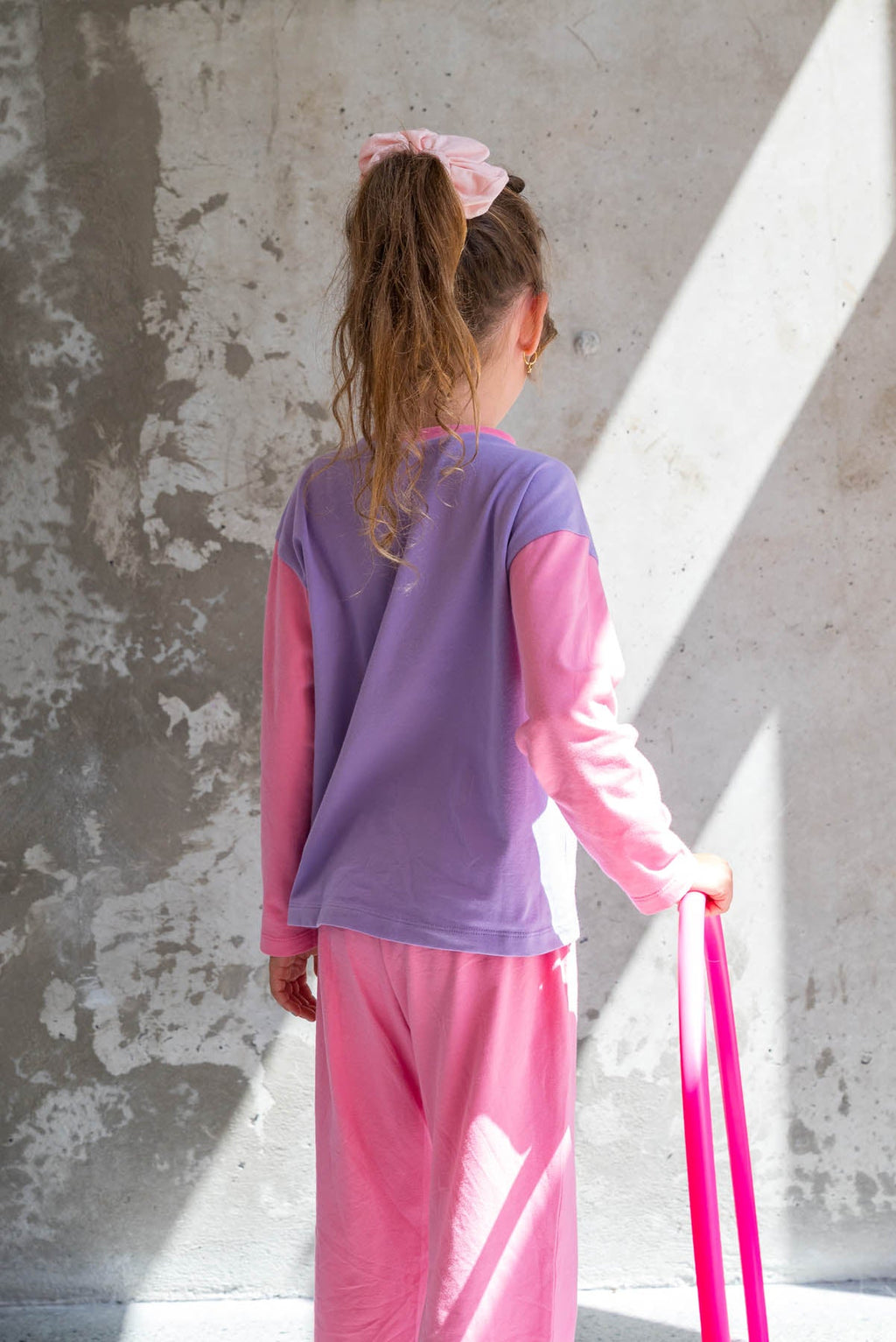 L. porte une taille 7/8 ans*