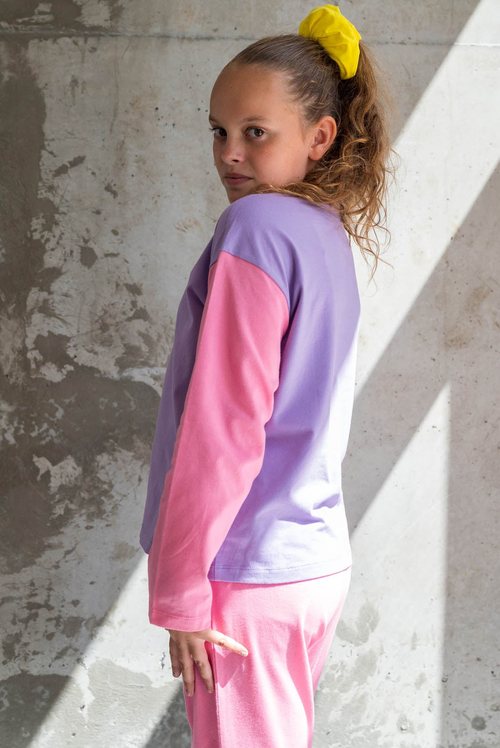 E. porte une taille 11/12 ans*